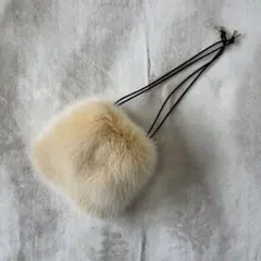 LUDLOW ラドロー リアル ラムファー ドローストリング バッグ 緑 × 灰 2025年最新】ludlow バッグ ファーの人気アイテム - メルカリ