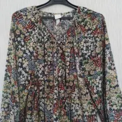 H&M 花柄 長袖 ひざ丈ワンピース