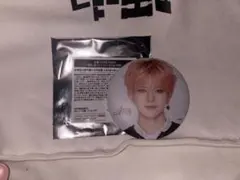 treasure ヨシ　缶バッチ　ぺンコン