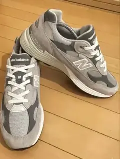 New Balance 992 グレー 28.0cmのサムネイル
