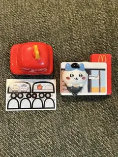 ちいかわ マクドナルド ハッピーセット ミニカー&カレンダー　ハチワレ
