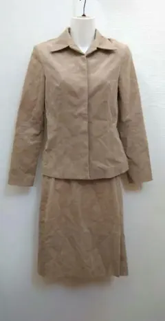 ロートレアモン タイトスカートスーツ ベルベットスーツ