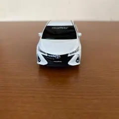 トヨタ プリウスPHV ミニチュアカー ホワイト
