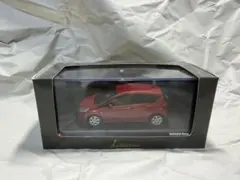 京商　日産ノート　ラディアントレッドのサムネイル