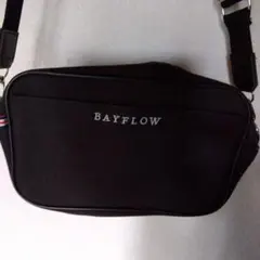BAYFLOW ショルダーバッグ 黒 星型チャーム付き