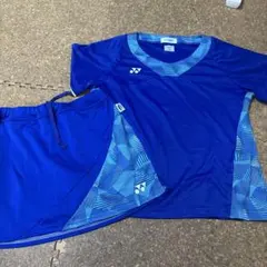 中古美品ヨネックスレディースゲームシャツL、スコートM、セットアップセット