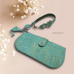 nekokich 本革 猫モチーフ 眼鏡ケース リールキーホルダー 眼鏡入れ 猫