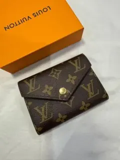 【付属品完備】三つ折り財布 ブラウン