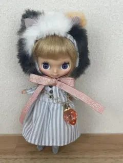 Item thumbnail for item bb993038-6c7c-4af5-904c-f631a6d0eb65