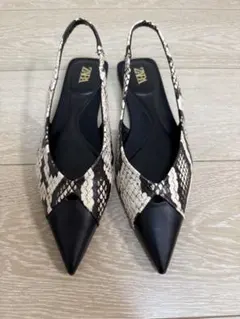 ZARAフラットシューズ