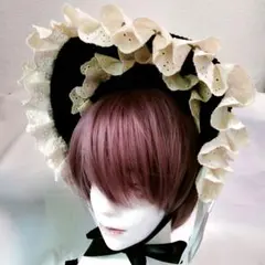 ボンネット風ヘッドドレス（ブラック×生成り　黒薔薇）ゴシックロリータ　一点物のサムネイル