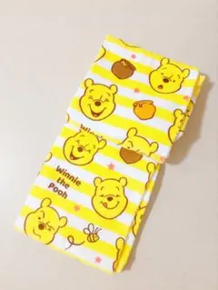新品 くまのプーさん 総柄 フェイスタオル キャラクター 1枚のサムネイル