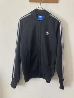 adidas ノーカラースウェット