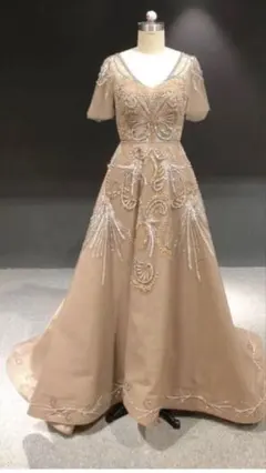 【お値下げ】定価21万円カラードレス　ライトブラウン 手刺繍ビーズ