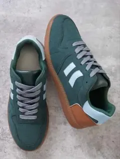 スニーカー 緑 SHEIN