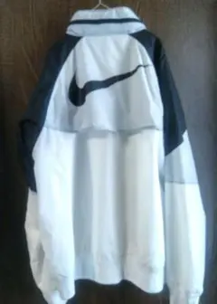 NIKE ビッグスウォッシュ ナイロンジャケット Lサイズ