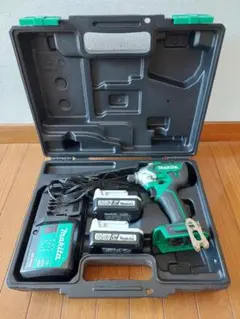 h*a様 Makita MTD001D 電動インパクトドライバー バッテリー2個