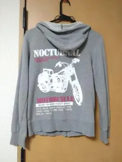 ニックナック　グレー　パーカー　フード付き