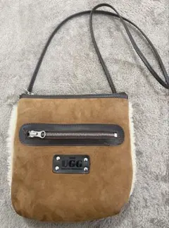 UGG アグ　ボアポシェット　ショルダーバッグ　ムートン　ミニバッグ