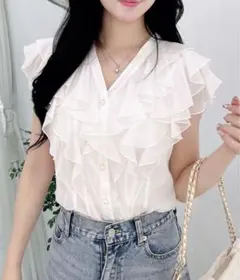 即購入× フリルシアーノースリブラウス／A