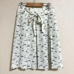 Lui Chantant 日本製 総柄プリーツスカート 36 リボン 上品美品のサムネイル