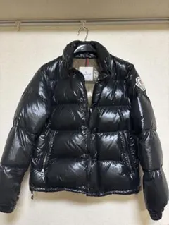 【激レア】MONCLER モンクレールデカロゴワッペントレーナー黒S 激レア】MONCLER モンクレールデカロゴワッペントレーナー黒S 2025年