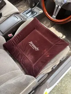 旧車 座布団 赤色 当時物のサムネイル
