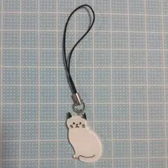 ハンドメイド　白猫の　ストラップ　無料でファスナーチャームに変更可能
