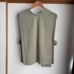 ノースリーブジレ
