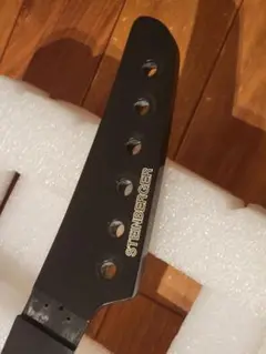 Steinberger GP2T ヘッドレスギター 希少なホワイト - メルカリ