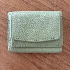 ミントグリーン レザー 三つ折り財布
