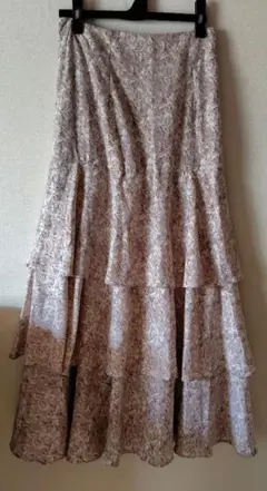 ナイスクラップティアードロングスカート　べ―ジュ　フリーサイズのサムネイル