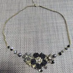 花モチーフ ネックレス ビーズクリスタル