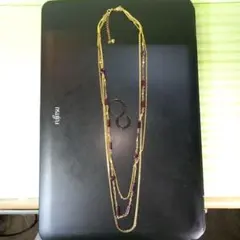 3連ネックレス　三連チェーン　アクセサリー　金色　ゴールド　GOLD　レア　希少