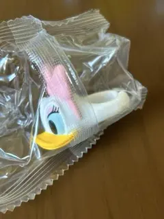 【新品未開封】ガチャ ディズニーキャラクター ファッションリング デイジー