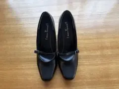 ロメオヴァレンチノ ブラック ストラップ付きパンプス