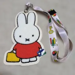 ミッフィー パスケース カラフルストラップ付き