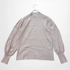 エージーバイアクアガール ハイネック長袖ニット パフスリーブ ベージュ 洗える