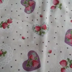 ストロベリー柄ガーゼ生地　VeryCotton　2m