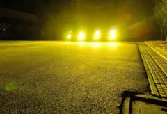 18LED シリーズY 宇宙一明るいLEDバルブ 選べる2色の白H1H7H8H4 - メルカリ