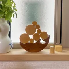 バランスイルカゲーム　木の置物　御蔵島の黄楊と島桑　工芸品のサムネイル