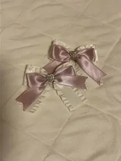 薄ピンク 白 髪飾り ピン留め2個セット