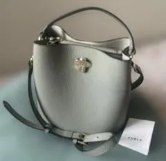 FURLAフルラ　ダナエ　ミニバケットバッグのサムネイル
