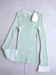 未使用センスオブプレイスバイアーバンリサーチのバイカラーコンパクトセーター