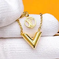 2026年最新】ルイ ヴィトン エセンシャルv ネックレス シルバーの人気