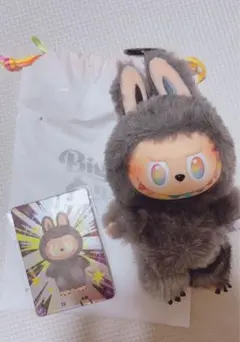 THE MONSTERS ぬいぐるみ グレー ラブブ シークレット - メルカリ