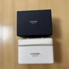 2026年最新】chanel バニティポーチの人気アイテム - メルカリ