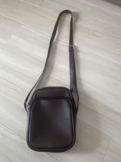 ショルダーバッグ ブラウン　モノマートのサムネイル