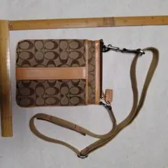 COACH】［E05N-6016］シグネチャー ショルダーバッグ - メルカリ