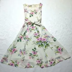 ゆう様★ローラアシュレイ 花柄ワンピース クリーニング済み リボン7サイズ